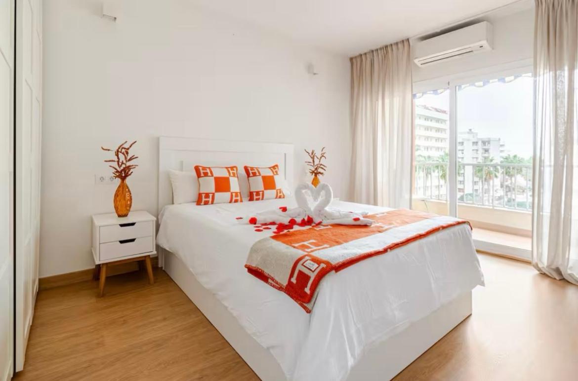 Dbs Lux * Marbella
